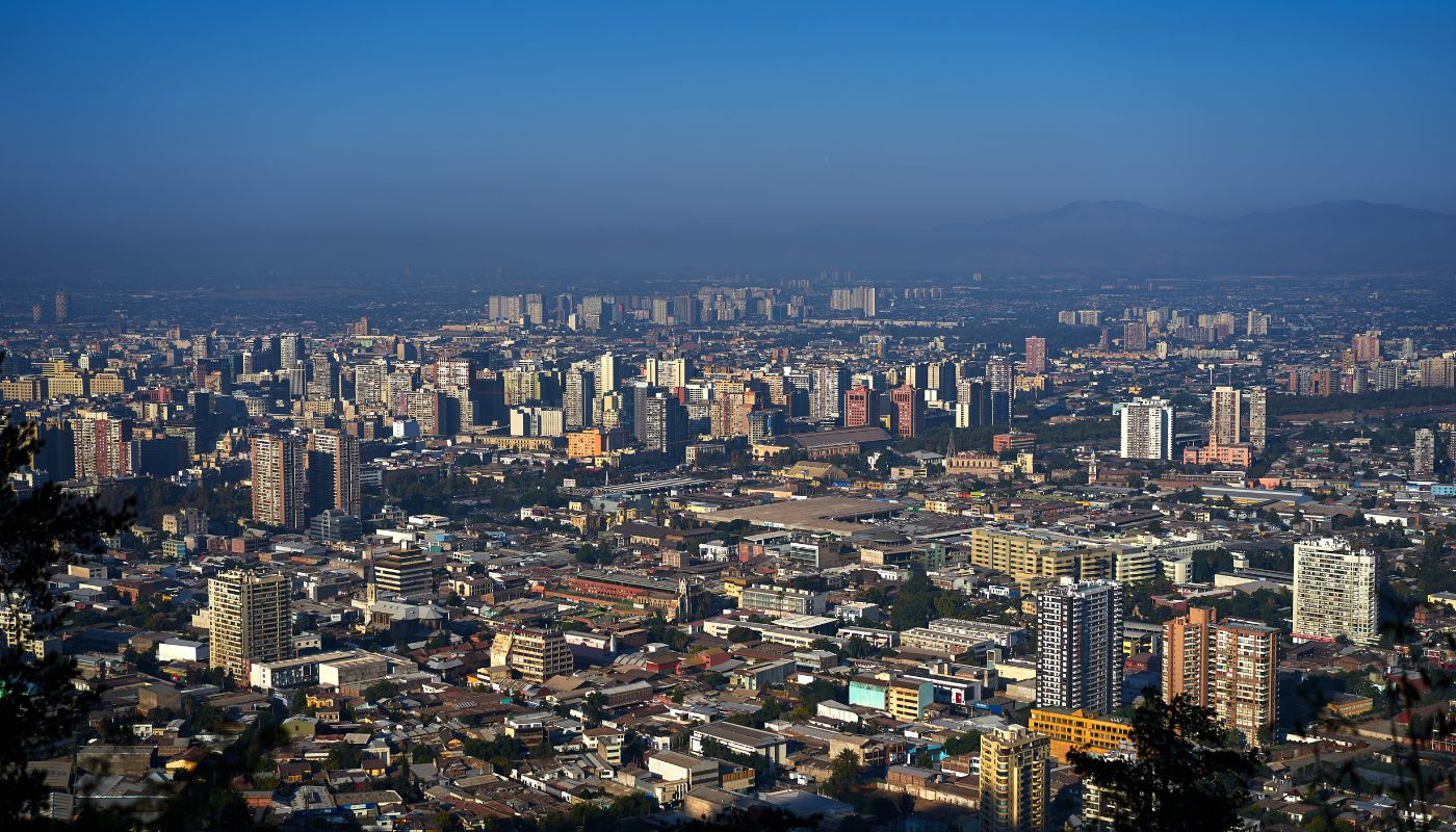 Leve crecimiento de economía chilena en último trimestre del año