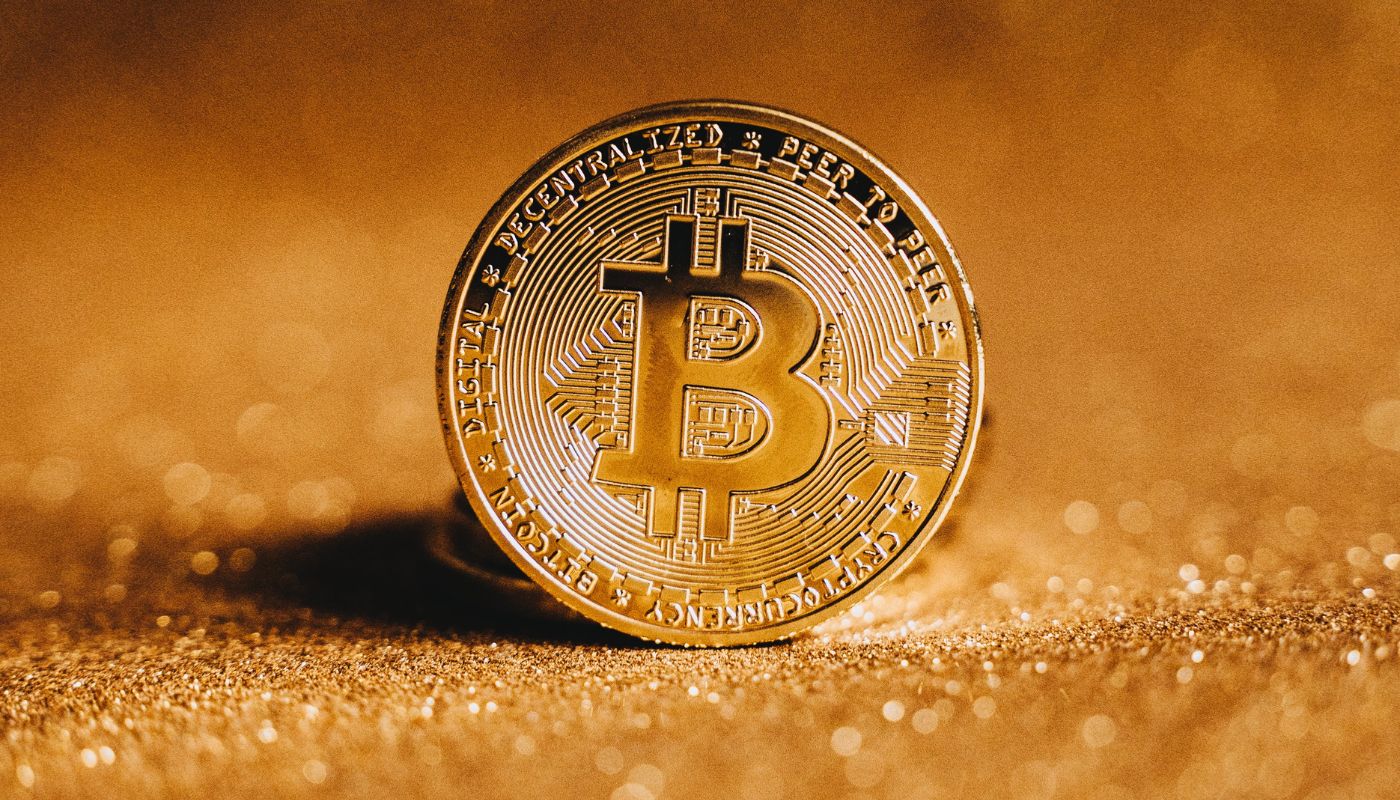 Bitcoin alcanza su máximo pico tras dos años